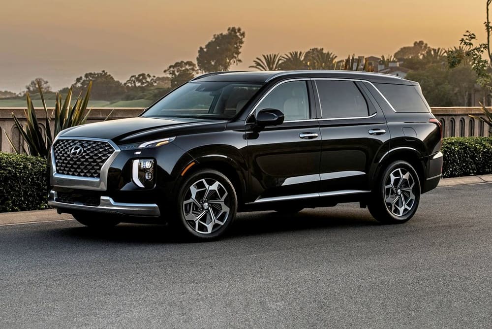 A parked black 2021 Hyundai Palisade